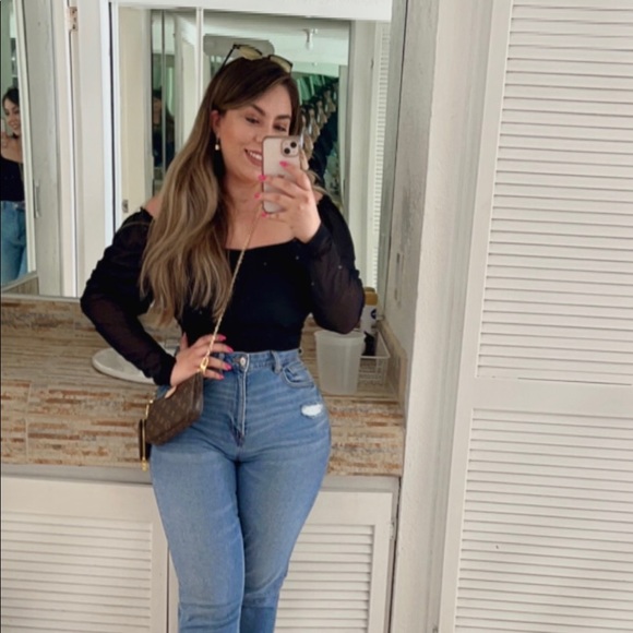 Hi, i’m Gabriela! - Picture 2 of 5